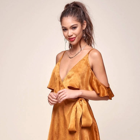 Selfie Leslie Mocha Wrap Dress - Picture 5 of 6